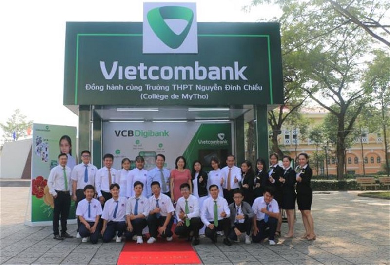 áo đồng phục ngân hàng VietcomBank