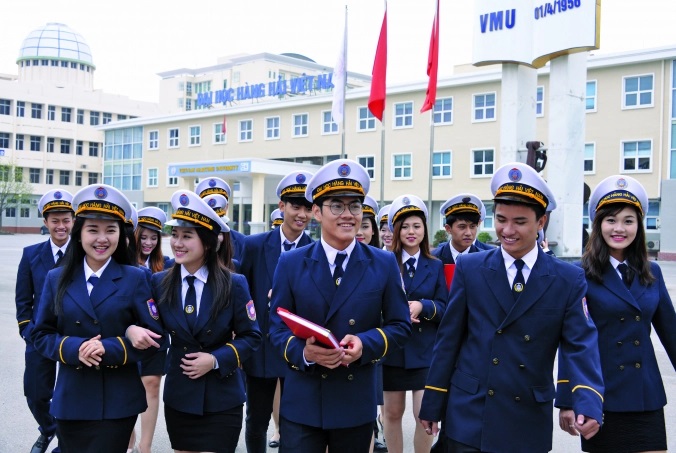 Mẫu đồng phục trường Đại học Hàng hải Việt Nam VMU