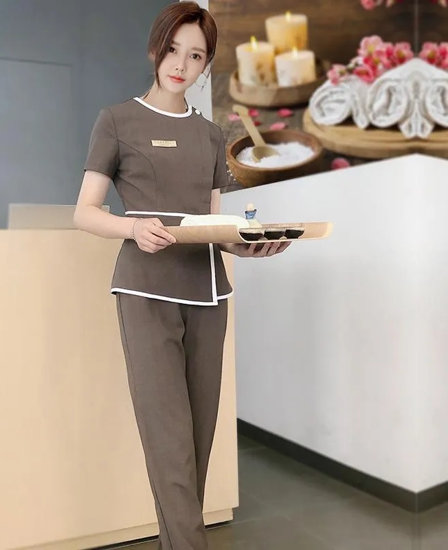 Áo spa cổ tròn