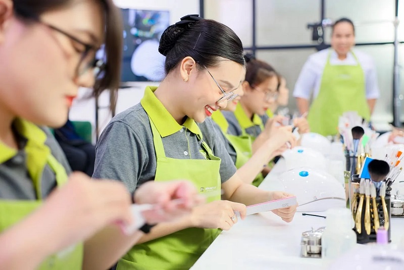 Tạp dề nhân viên tiệm nail