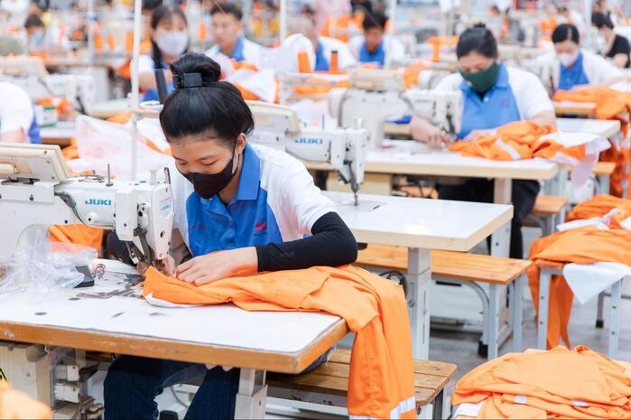 Xưởng chuyên may áo đồng phục tại Sài Gòn giá gốc