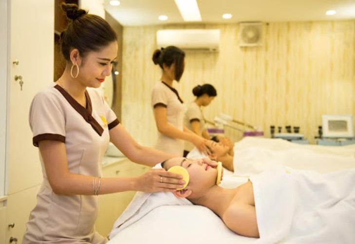 Đặt đồng phục nhân viên Spa giá rẻ vẫn đẳng cấp Thẩm Mỹ Viện