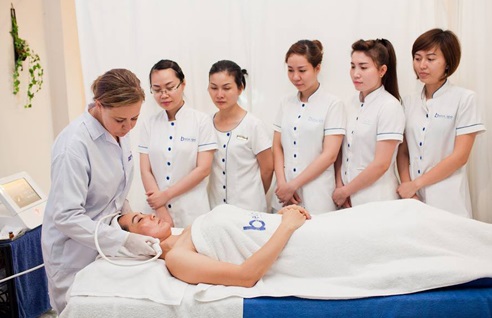 đồng phục nhân viên spa Belas Beauty Clinic