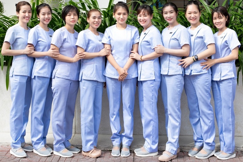 Trang phục kỹ thuật viên Viện thẩm mỹ Spa Lavender By Chang