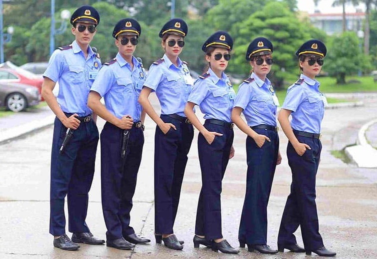 Màu sắc phổ biến đặc trưng của áo nhân viên bảo vệ