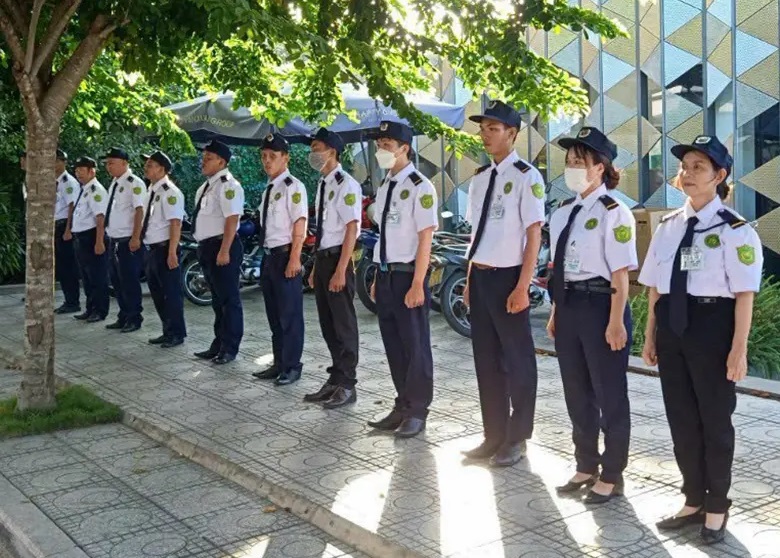 Khi đặt làm áo cho nhân viên bảo vệ cần lưu ý những gì