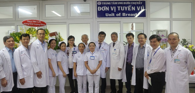 Mẫu đồng phục y bác sĩ bệnh viện Chợ Rẫy gồm những gì