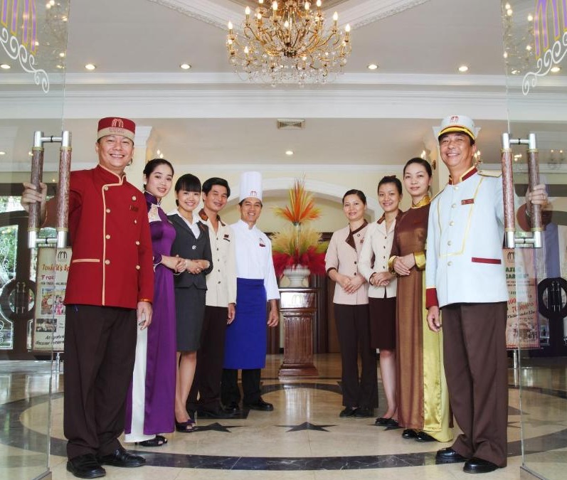 Tiêu chuẩn đồng phục của khách sạn 5 Sao như thế nào
